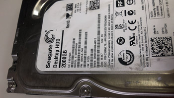 seagate ST2000