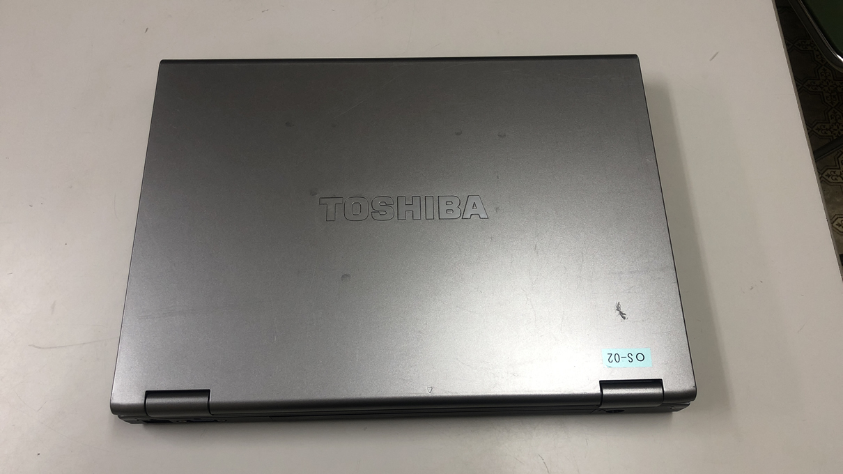 東芝ダイナブック ノートPCからのデータ取り出し